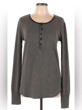 Venor Long Sleeve Henley in Olive
